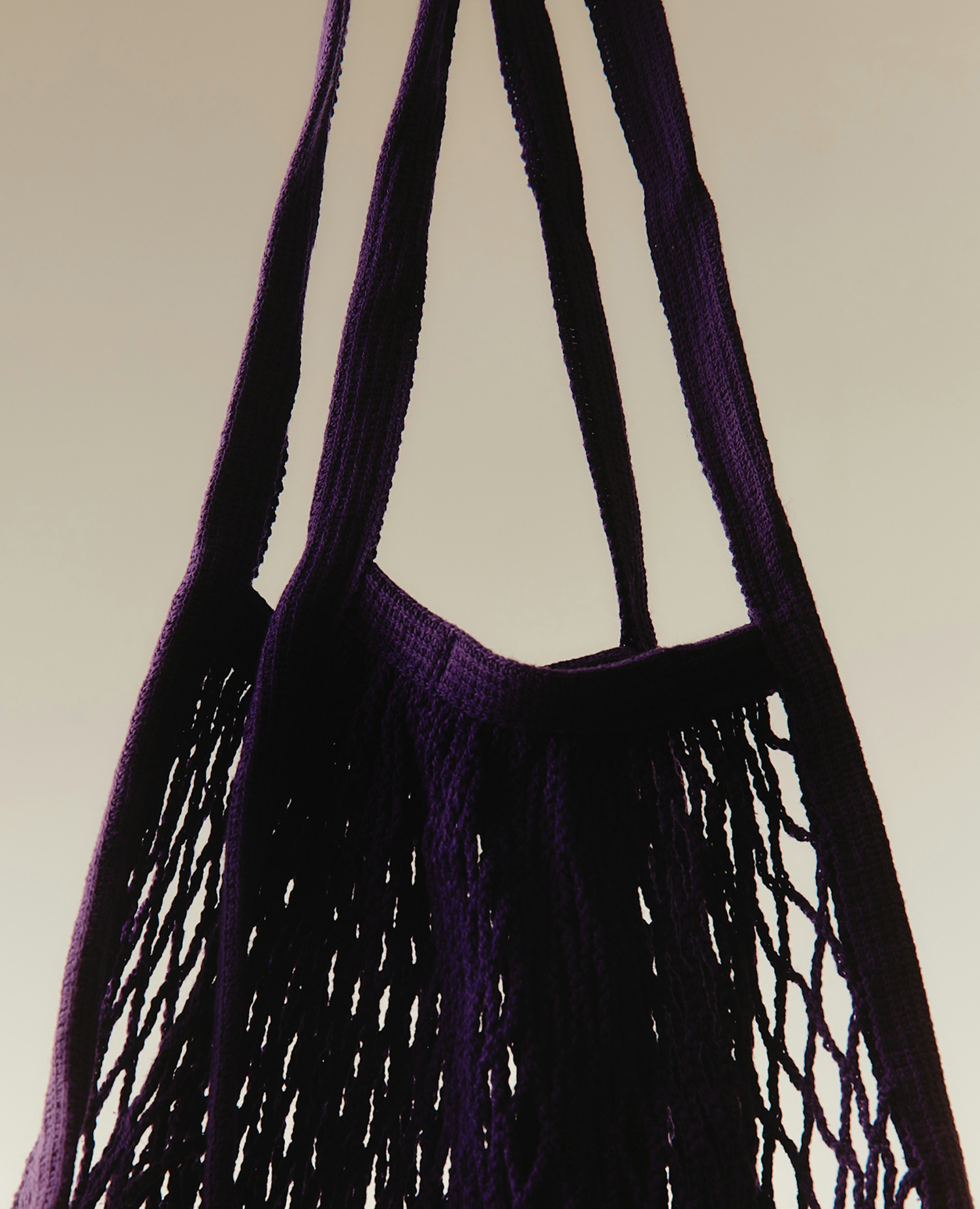 purple-mesh-tote